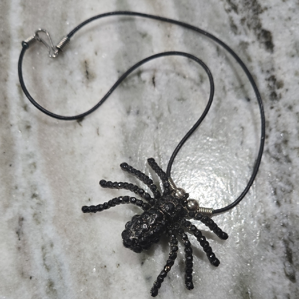 Black Beaded Spider Necklace 16"